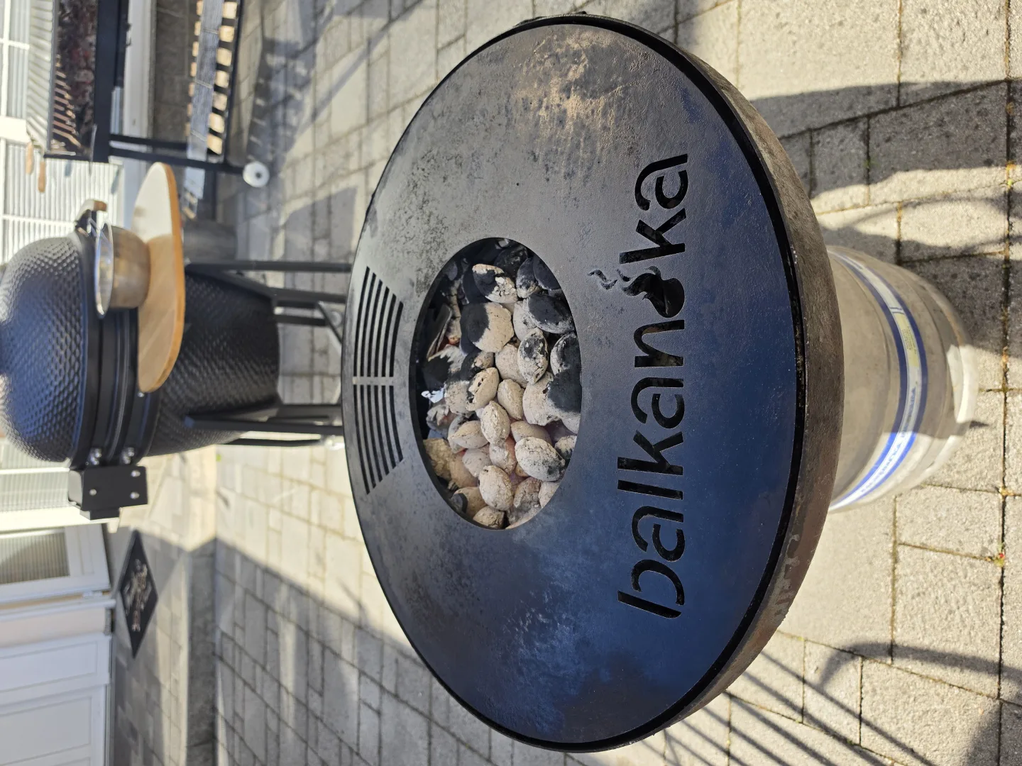 Balkanika roštilj pripremljen za live cooking